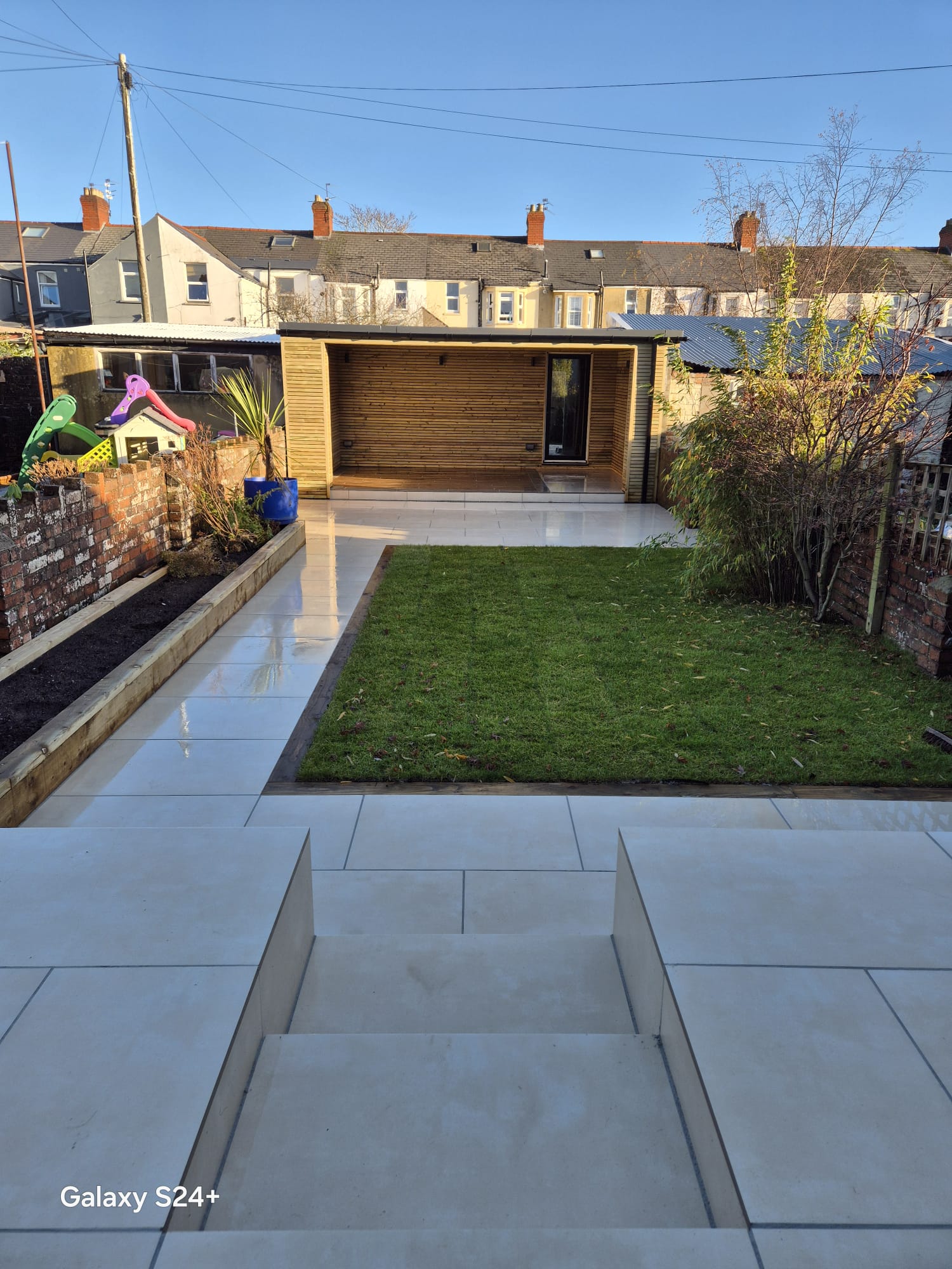 Garden makeover with new planting scheme